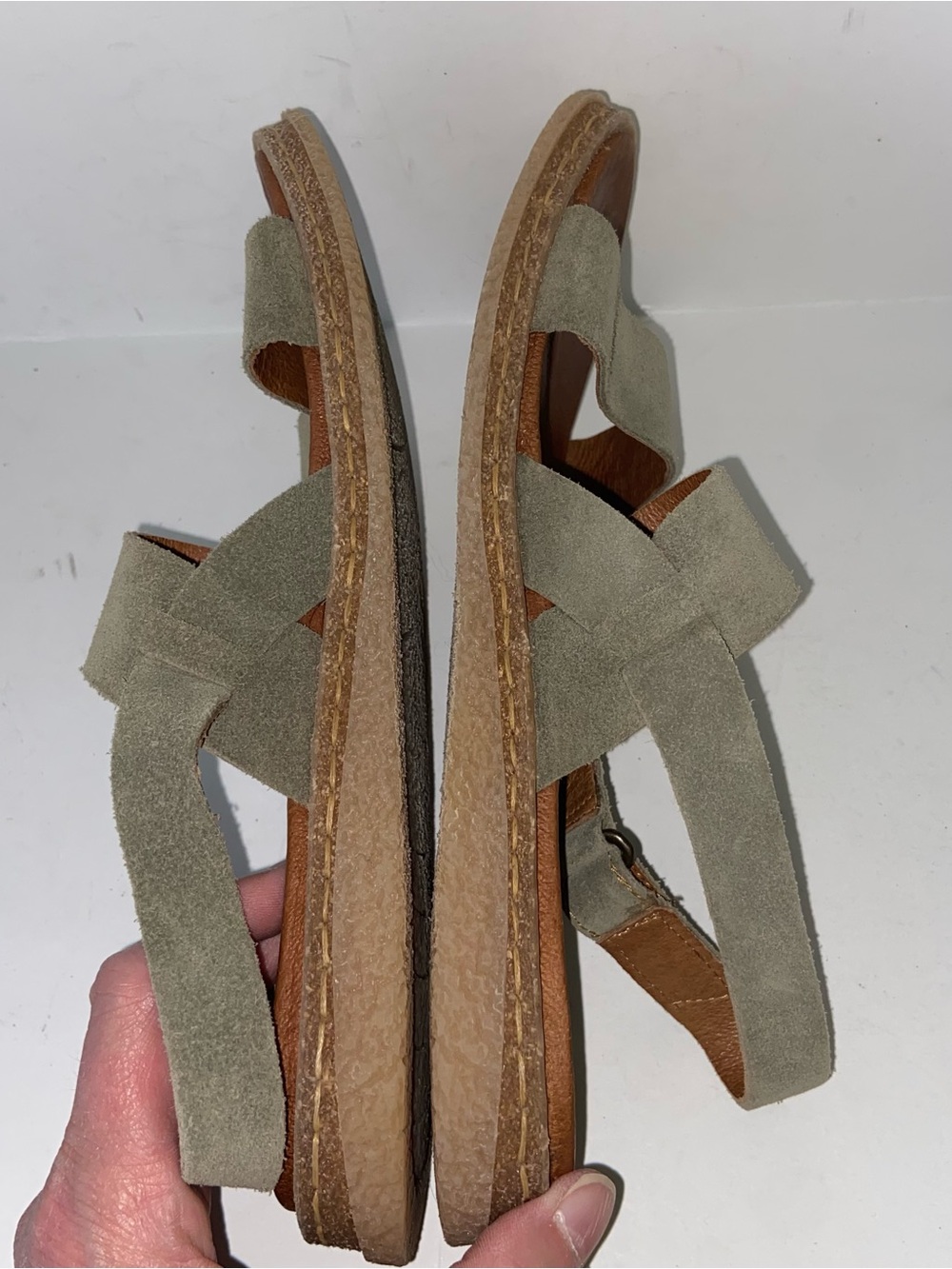Born Sandals Womens Size 8 Leather Shoes Olive Green Boho Gorpcore Summer - Picture 8 of 11
